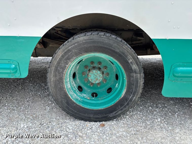 image for item FC5798 2009 Workhorse W42 delivery van