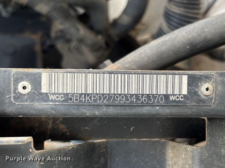 image for item FC5798 2009 Workhorse W42 delivery van