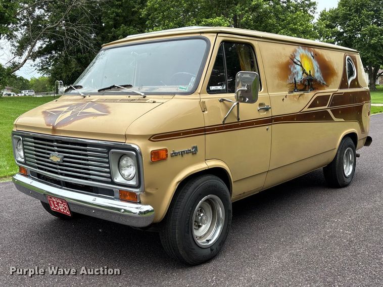 image for item FC5802 1976 Chevrolet G20 van