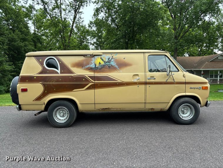 image for item FC5802 1976 Chevrolet G20 van