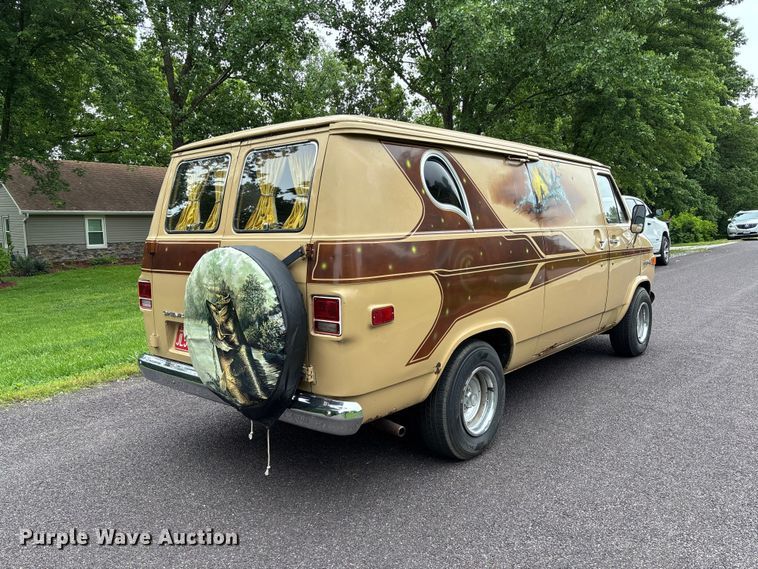 image for item FC5802 1976 Chevrolet G20 van