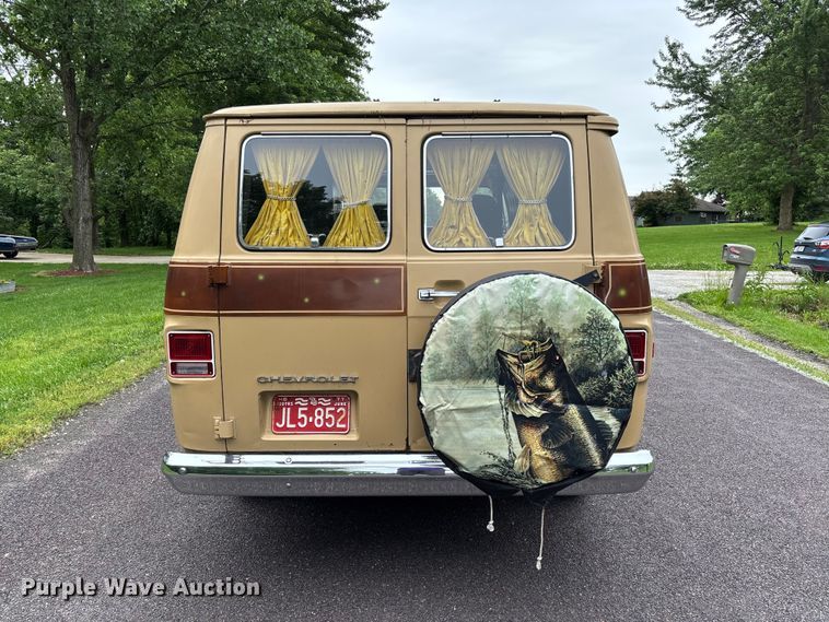 image for item FC5802 1976 Chevrolet G20 van