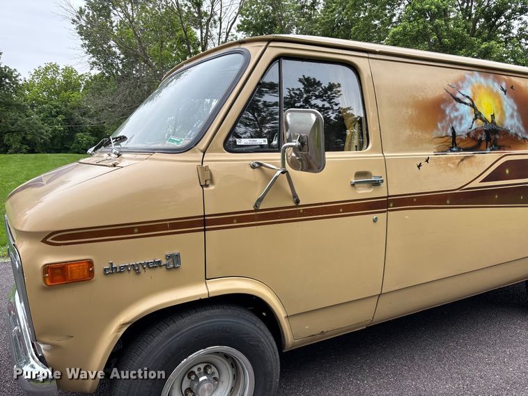 image for item FC5802 1976 Chevrolet G20 van