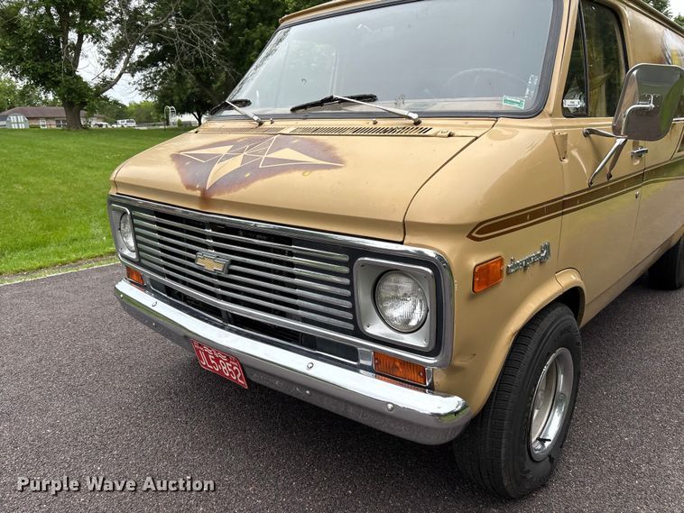 image for item FC5802 1976 Chevrolet G20 van
