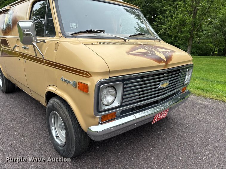 image for item FC5802 1976 Chevrolet G20 van
