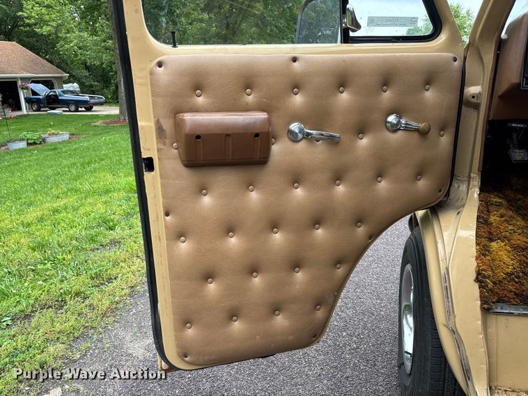 image for item FC5802 1976 Chevrolet G20 van