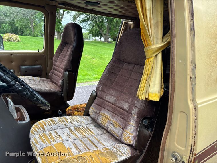 image for item FC5802 1976 Chevrolet G20 van