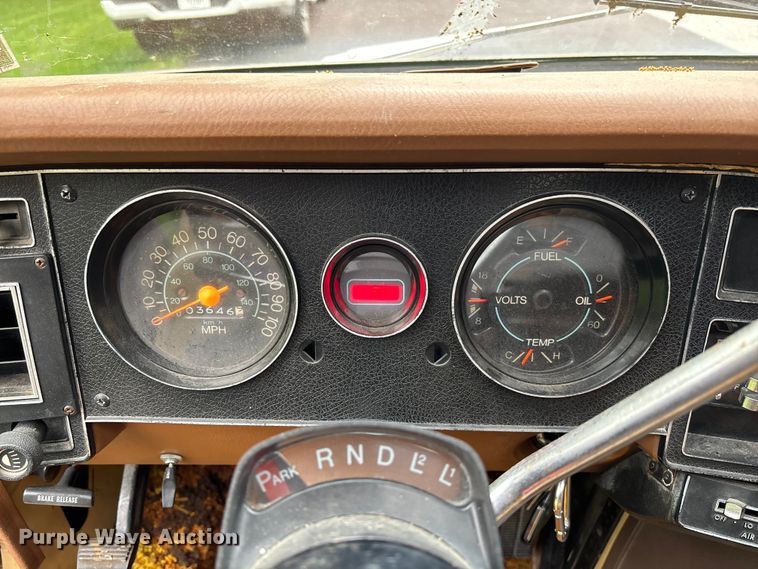 image for item FC5802 1976 Chevrolet G20 van