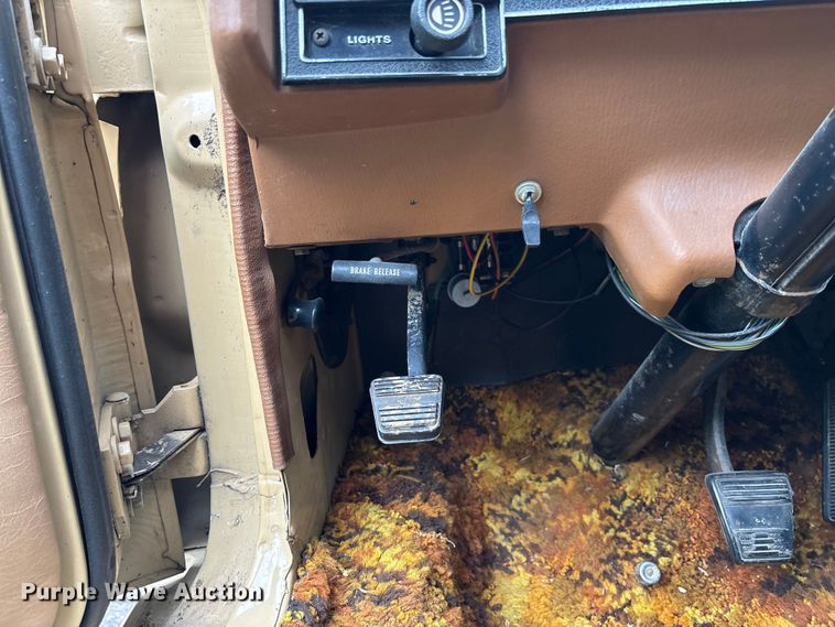 image for item FC5802 1976 Chevrolet G20 van