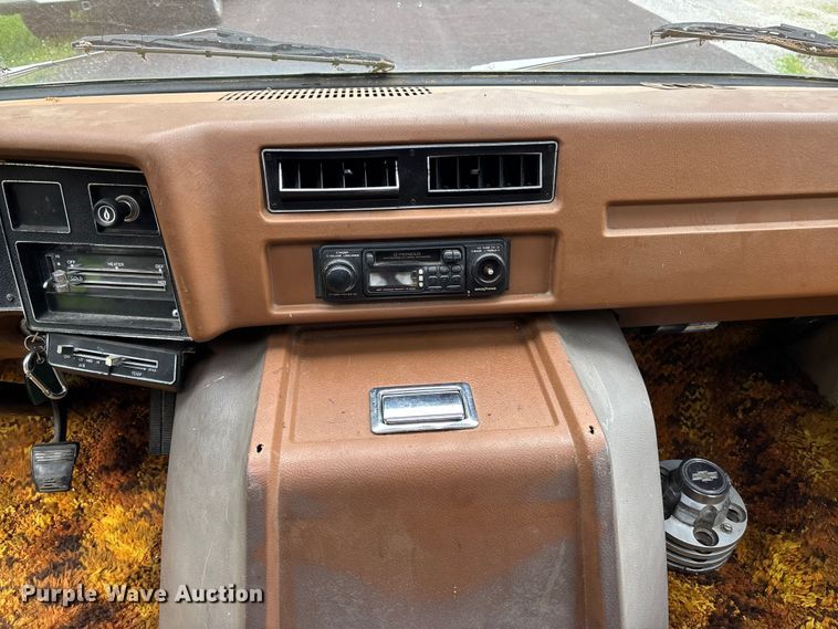 image for item FC5802 1976 Chevrolet G20 van