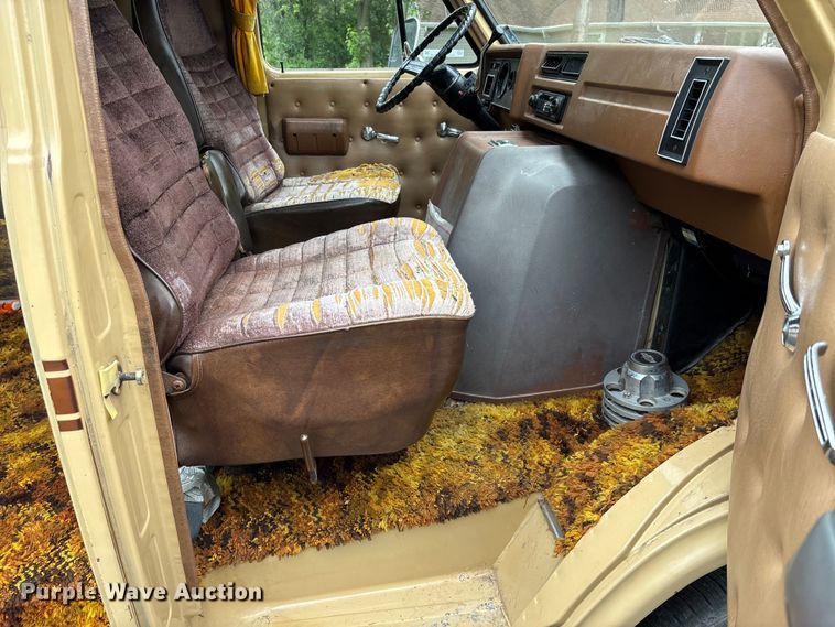 image for item FC5802 1976 Chevrolet G20 van