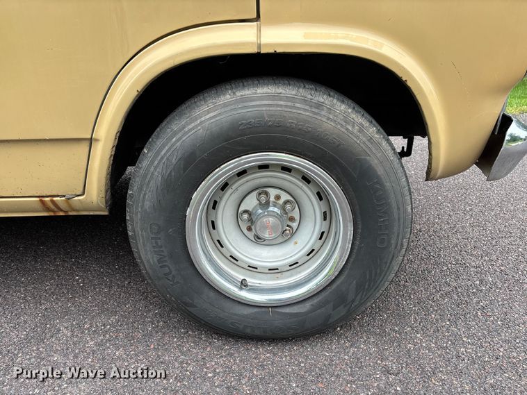 image for item FC5802 1976 Chevrolet G20 van
