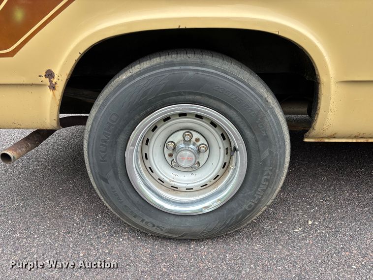 image for item FC5802 1976 Chevrolet G20 van