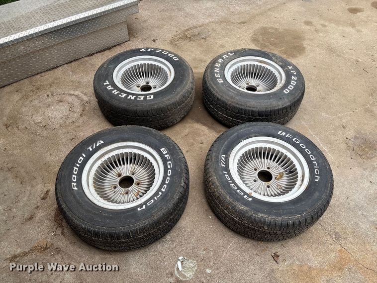 image for item FC5802 1976 Chevrolet G20 van