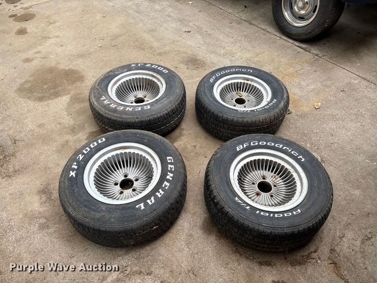 image for item FC5802 1976 Chevrolet G20 van