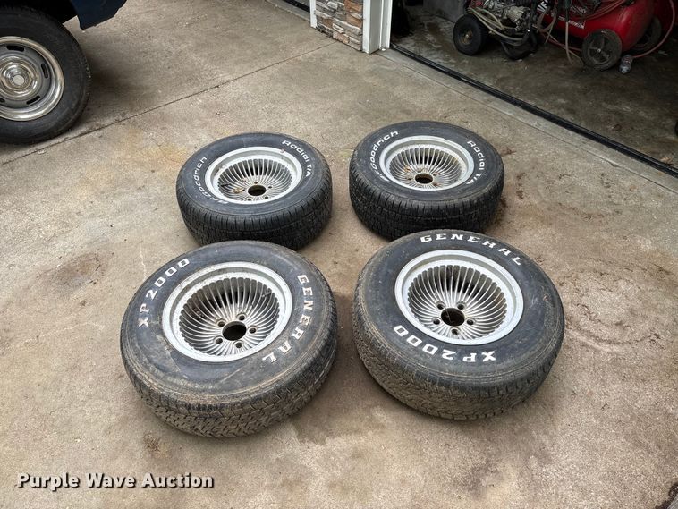 image for item FC5802 1976 Chevrolet G20 van