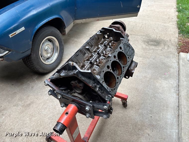 image for item FC5802 1976 Chevrolet G20 van
