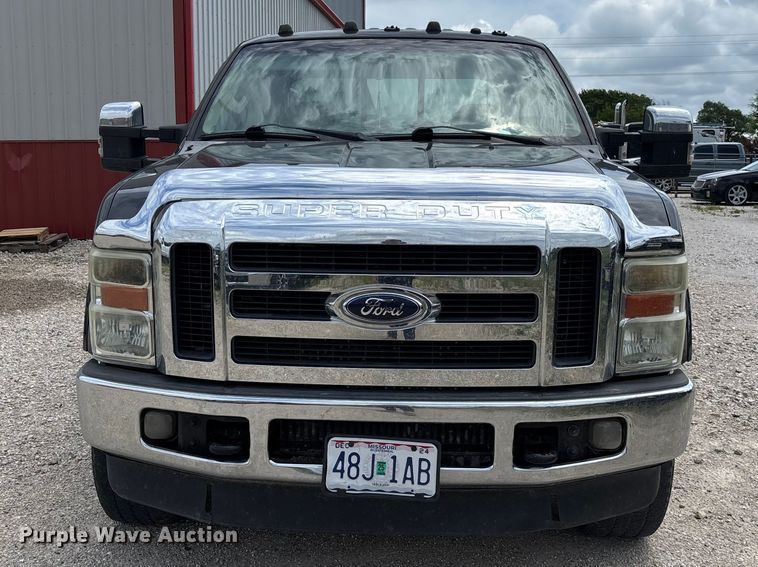 image for item FC5827 2008 Ford F250 Super Duty Crew Cab pickup truck