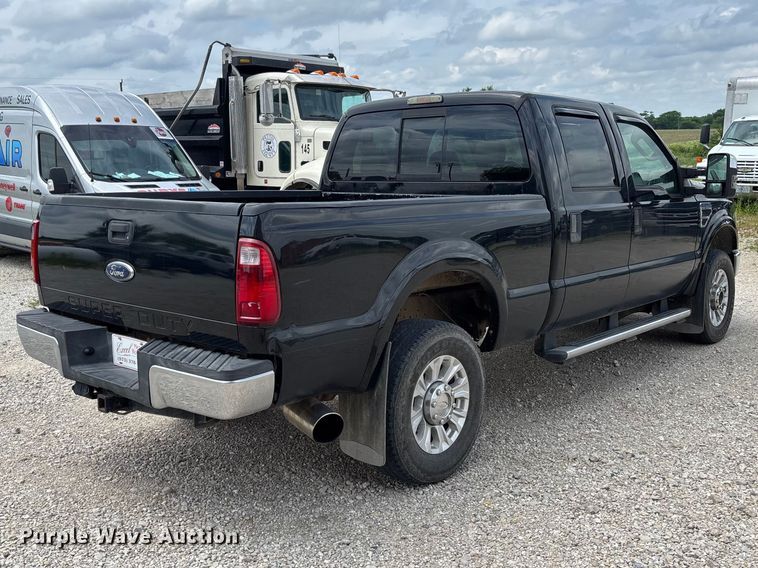 image for item FC5827 2008 Ford F250 Super Duty Crew Cab pickup truck