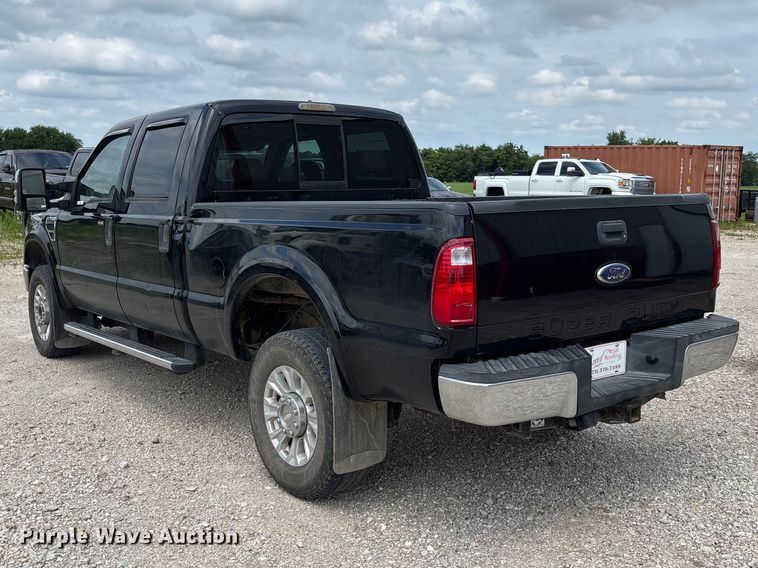 image for item FC5827 2008 Ford F250 Super Duty Crew Cab pickup truck