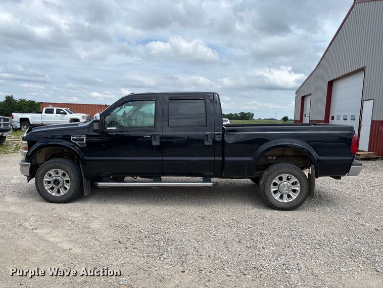 image for item FC5827 2008 Ford F250 Super Duty Crew Cab pickup truck