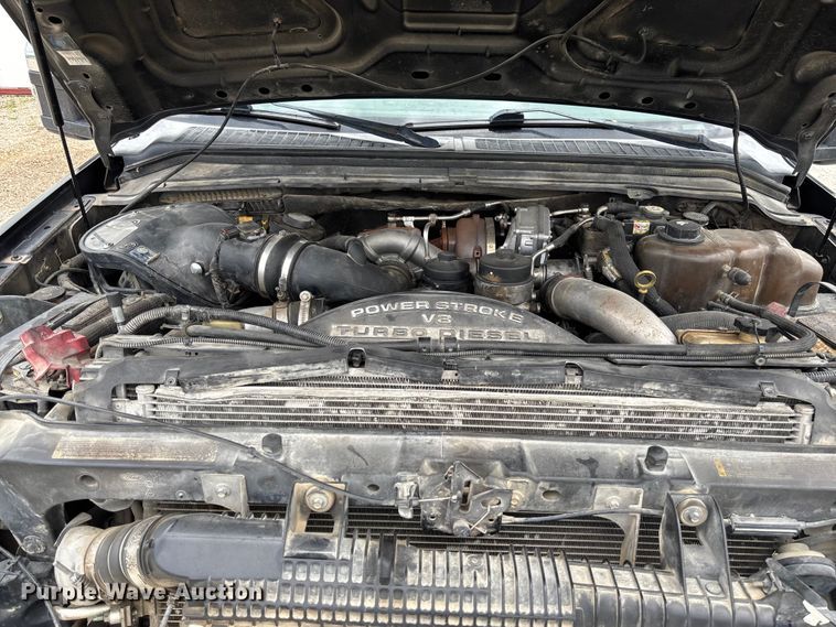 image for item FC5827 2008 Ford F250 Super Duty Crew Cab pickup truck