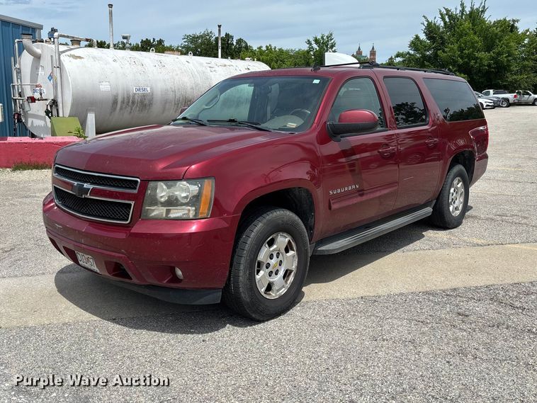 image for item FC5838 2010 Chevrolet Suburban SUV