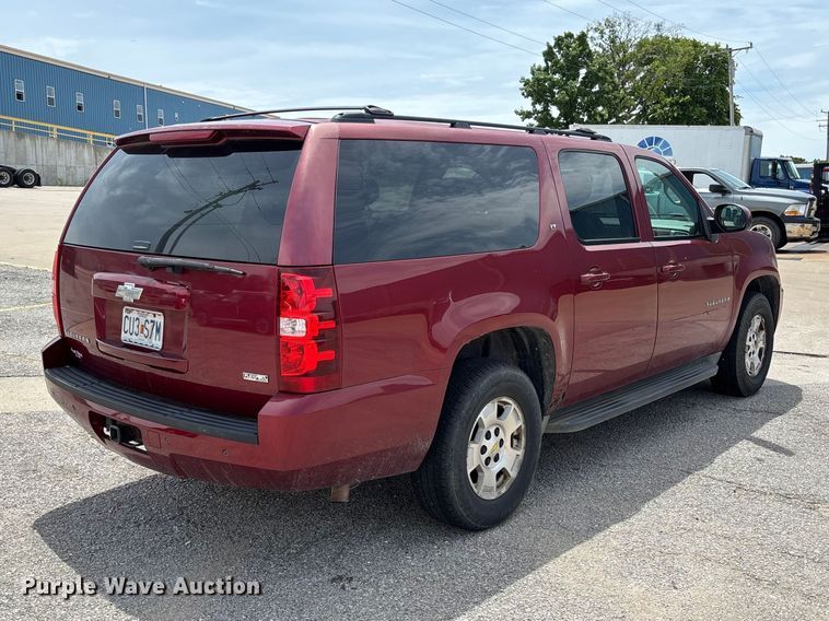 image for item FC5838 2010 Chevrolet Suburban SUV