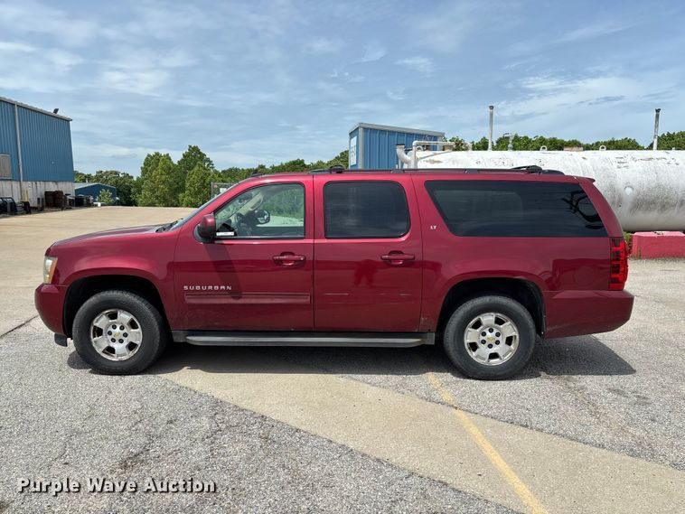 image for item FC5838 2010 Chevrolet Suburban SUV