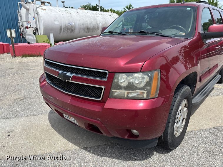 image for item FC5838 2010 Chevrolet Suburban SUV
