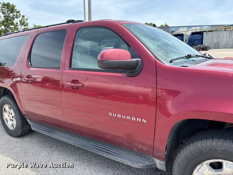 image for item FC5838 2010 Chevrolet Suburban SUV
