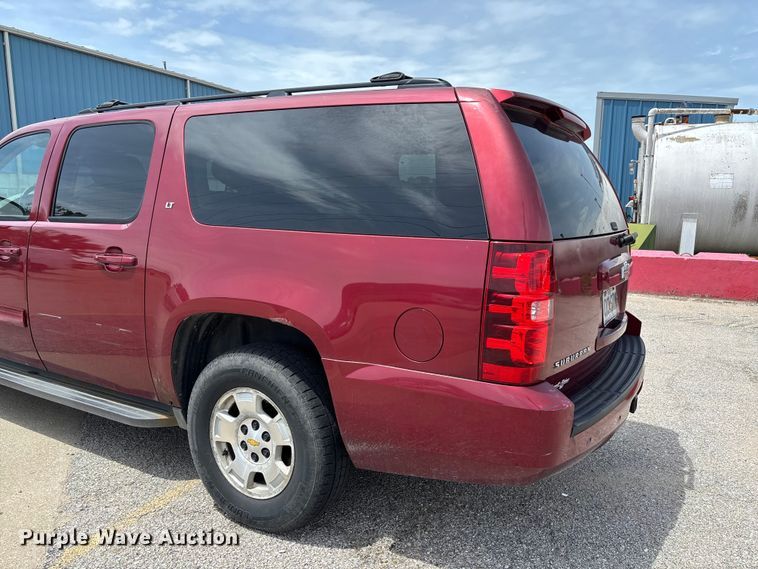 image for item FC5838 2010 Chevrolet Suburban SUV