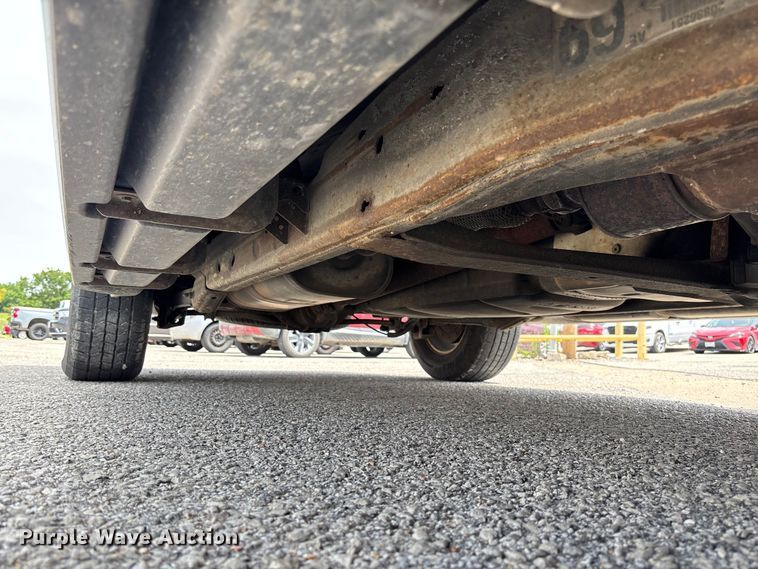 image for item FC5838 2010 Chevrolet Suburban SUV