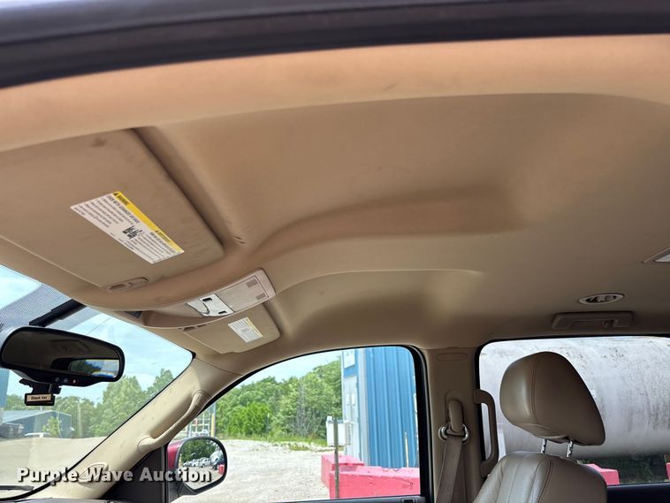 image for item FC5838 2010 Chevrolet Suburban SUV