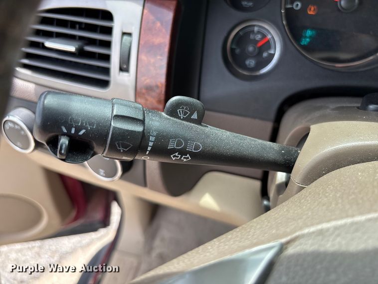 image for item FC5838 2010 Chevrolet Suburban SUV