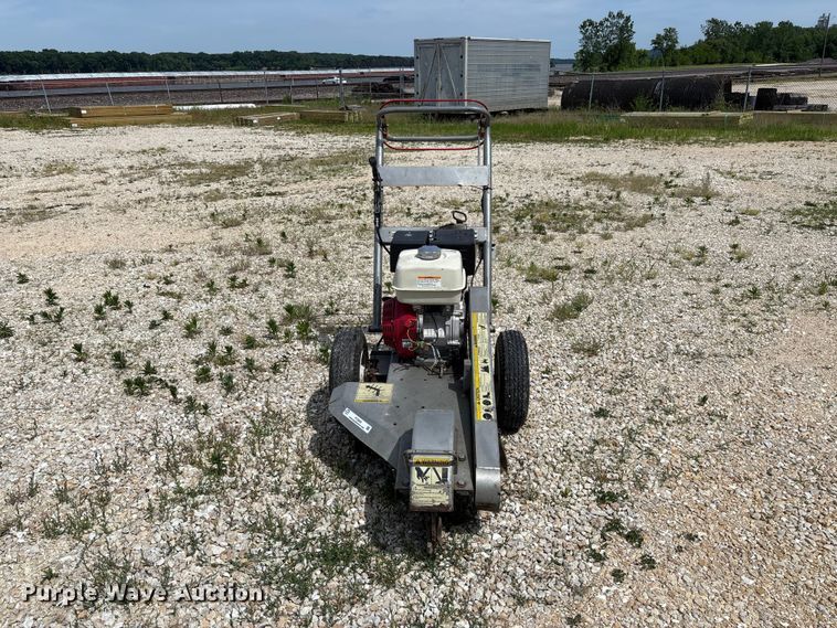 image for item FC5839 2017 Dosko 337-13HC stump grinder