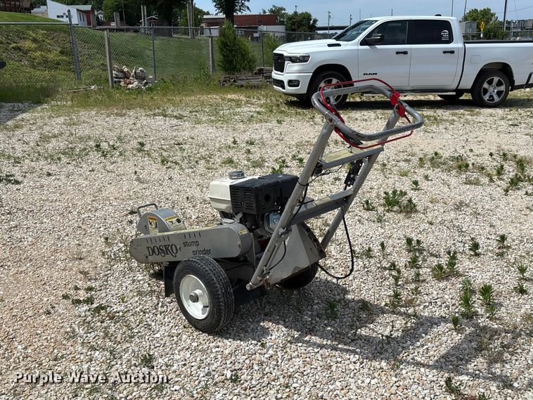 image for item FC5839 2017 Dosko 337-13HC stump grinder