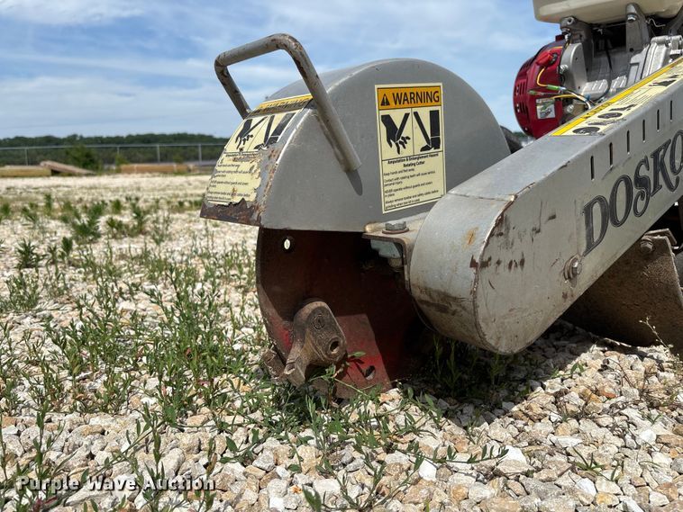 image for item FC5839 2017 Dosko 337-13HC stump grinder