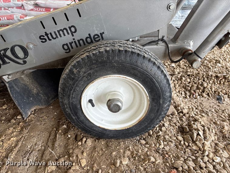 image for item FC5839 2017 Dosko 337-13HC stump grinder
