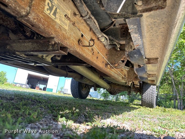 image for item FC5852 2009 GMC Sierra 2500HD Crew Cab pickup truck