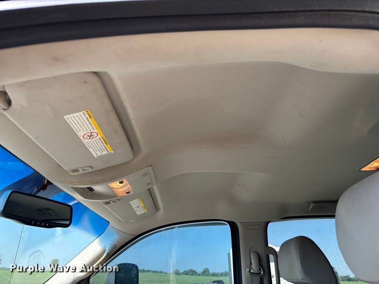 image for item FC5852 2009 GMC Sierra 2500HD Crew Cab pickup truck