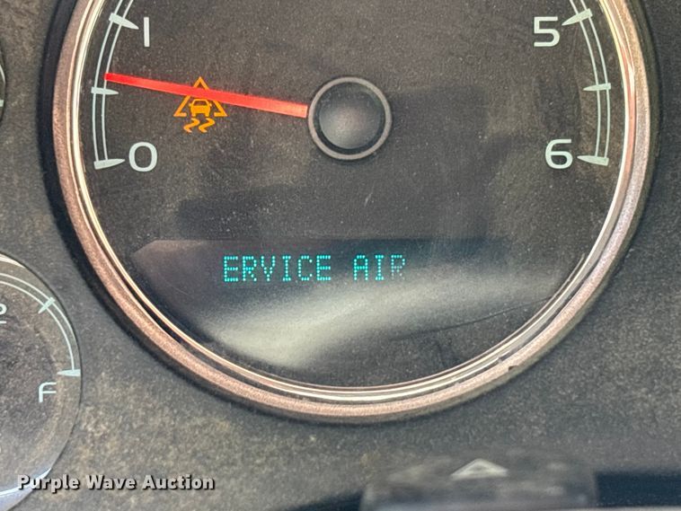 image for item FC5852 2009 GMC Sierra 2500HD Crew Cab pickup truck