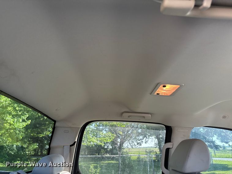 image for item FC5852 2009 GMC Sierra 2500HD Crew Cab pickup truck