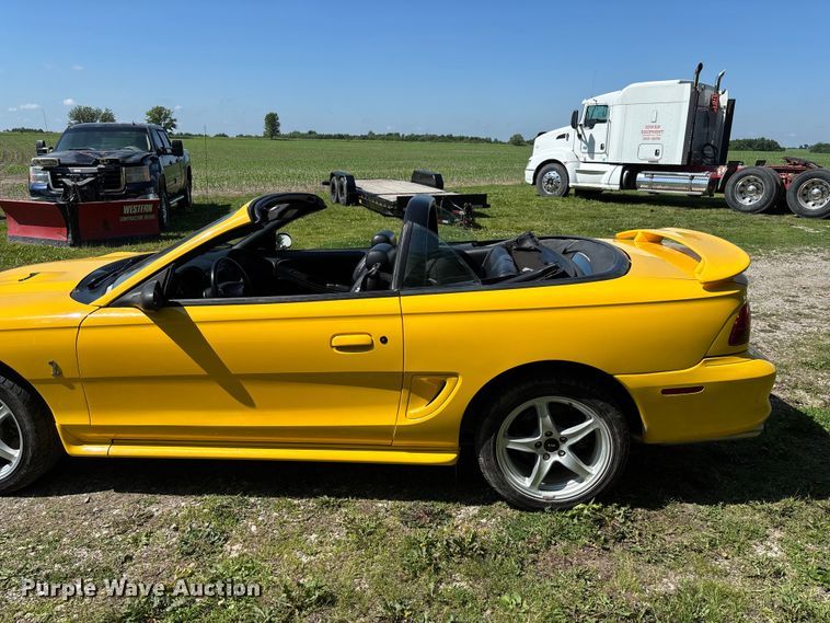 image for item FC5856 1998 Ford Mustang convertible