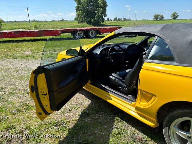 image for item FC5856 1998 Ford Mustang convertible