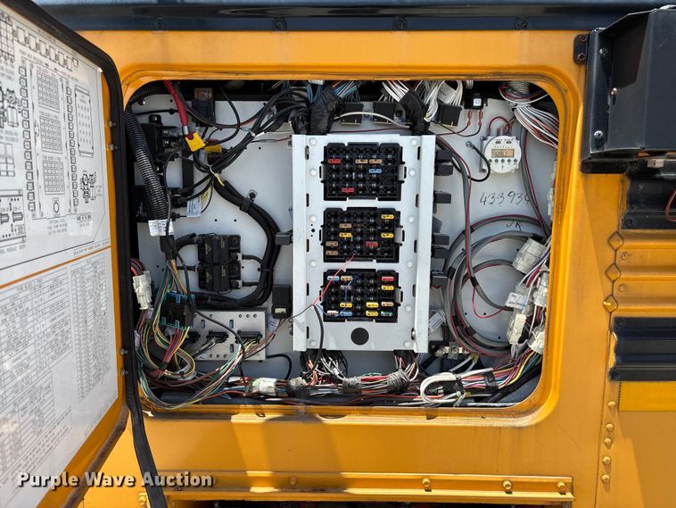image for item FC5881 2013 Blue Bird school bus