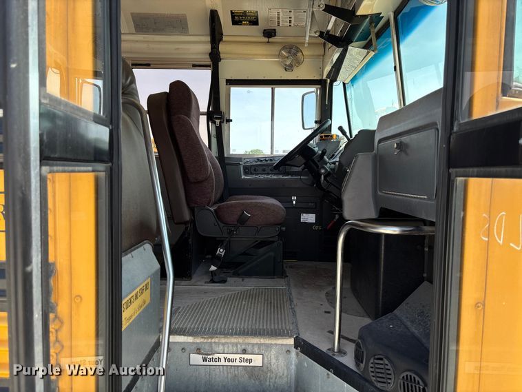 image for item FC5881 2013 Blue Bird school bus