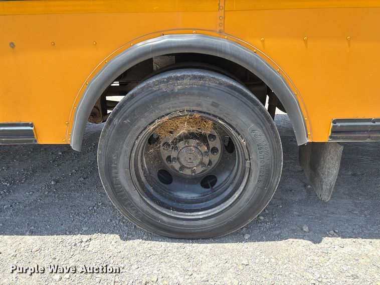 image for item FC5881 2013 Blue Bird school bus