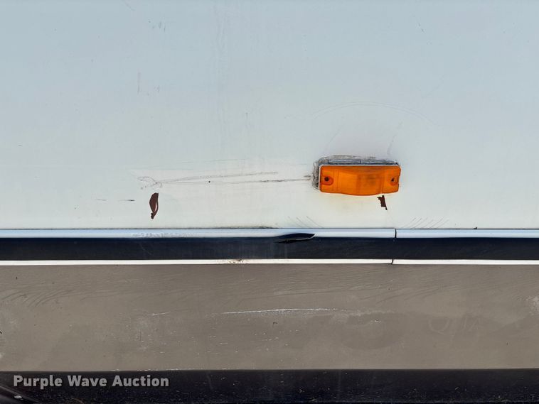 image for item FC5882 1997 International 3400 shuttle bus