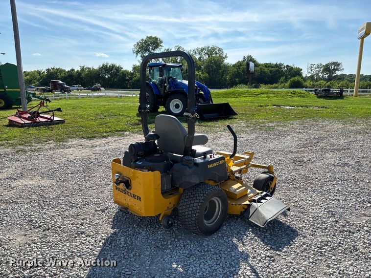 image for item FC5886 2014 Hustler Fastrak SD ZTR ZTR lawn mower